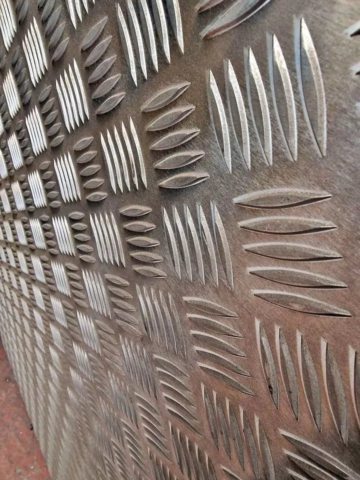 Chequered Aluminium - Full Sheets 8'x4' and 2m x 1m