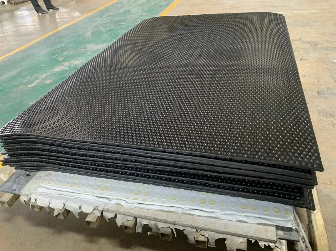 Heavy Duty Rubber Stable Horse Mat | 12mm Thickness | 6ft x 4ft